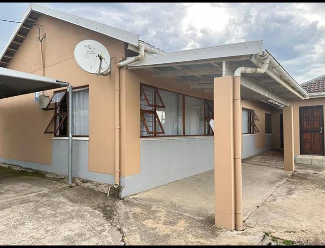 4 BEDROOM HOUSE FOR SALE IN MTHATHA CENTRAL